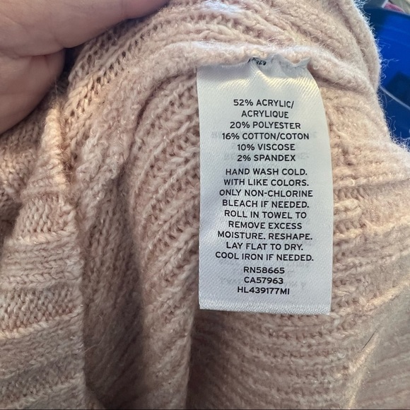 Chelsea28 Off Shoulder Sweater Pink Smoke - Picture 8 of 8